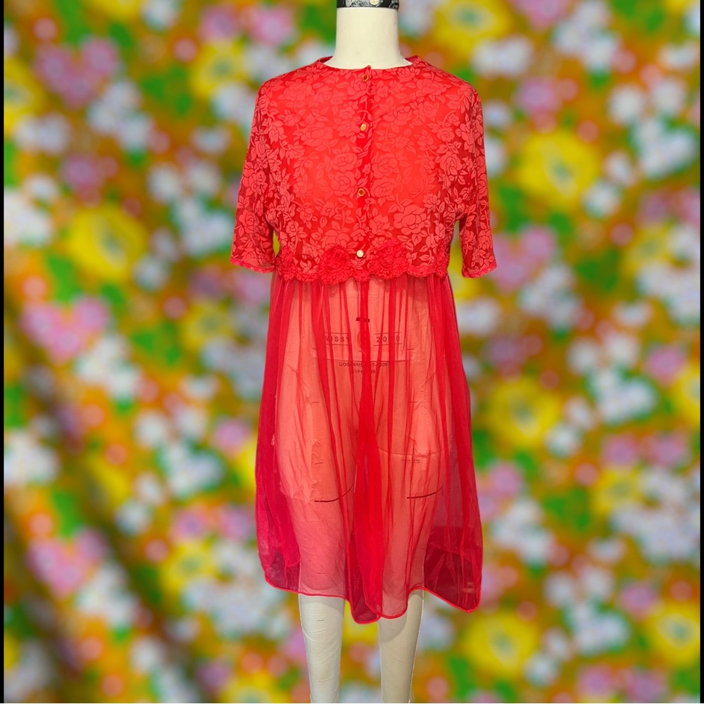 Vintage 60s nylon slip robe with short sleeves.